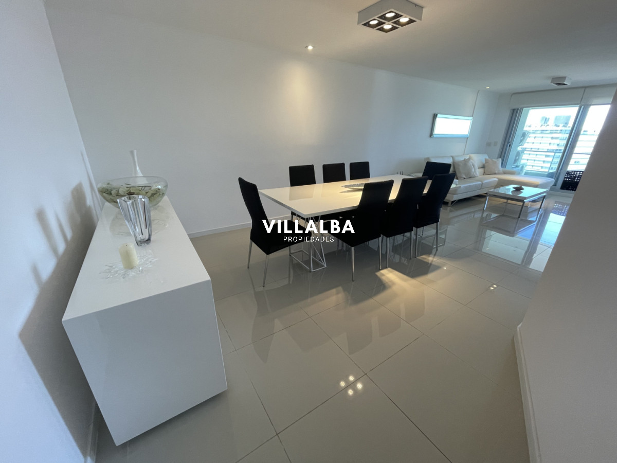 Apartamento ID.4344 - Wind Tower en venta piso alto!