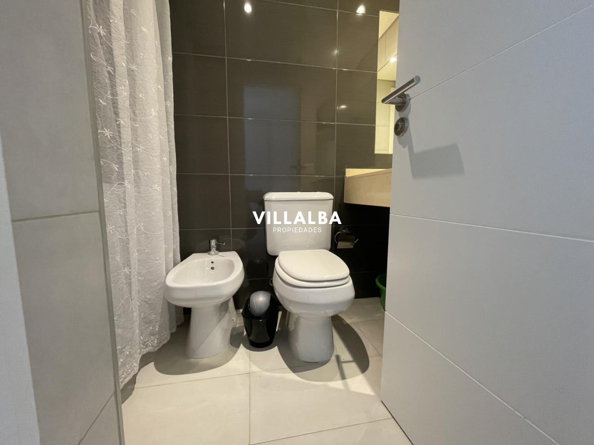 Apartamento ID.4344 - Wind Tower en venta piso alto!