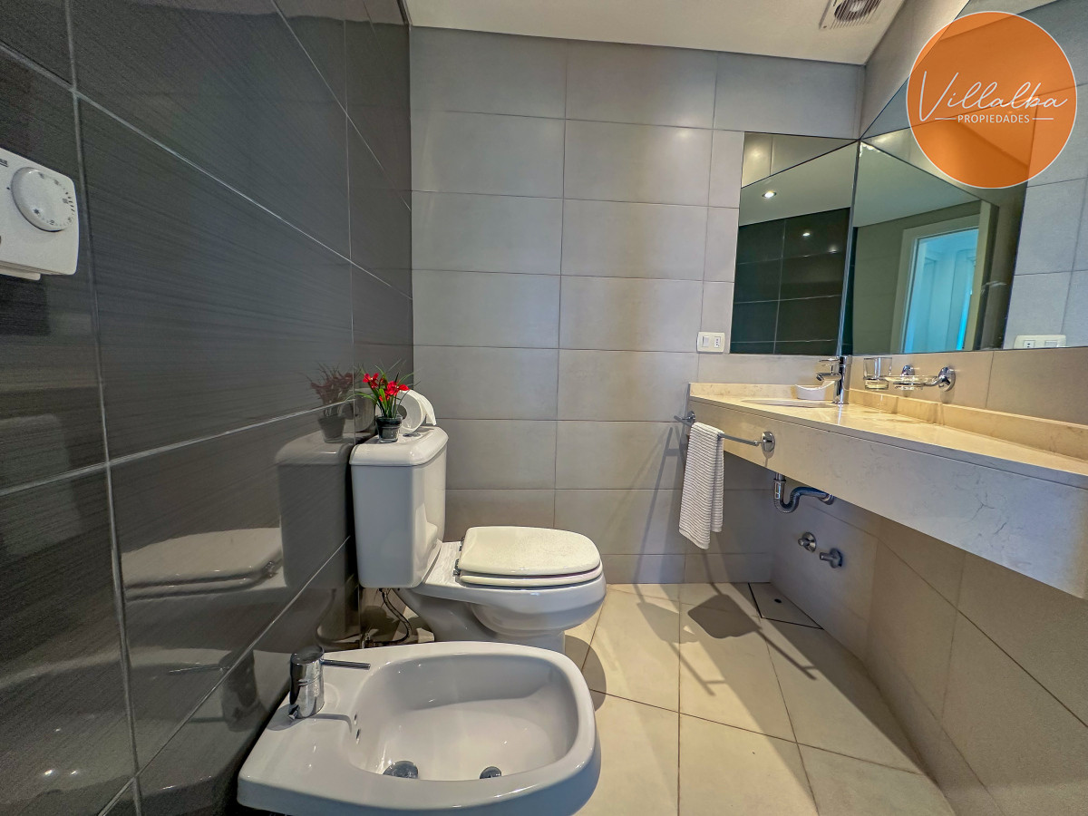 Apartamento ID.3693 - Hermoso piso alto en Wind Tower!