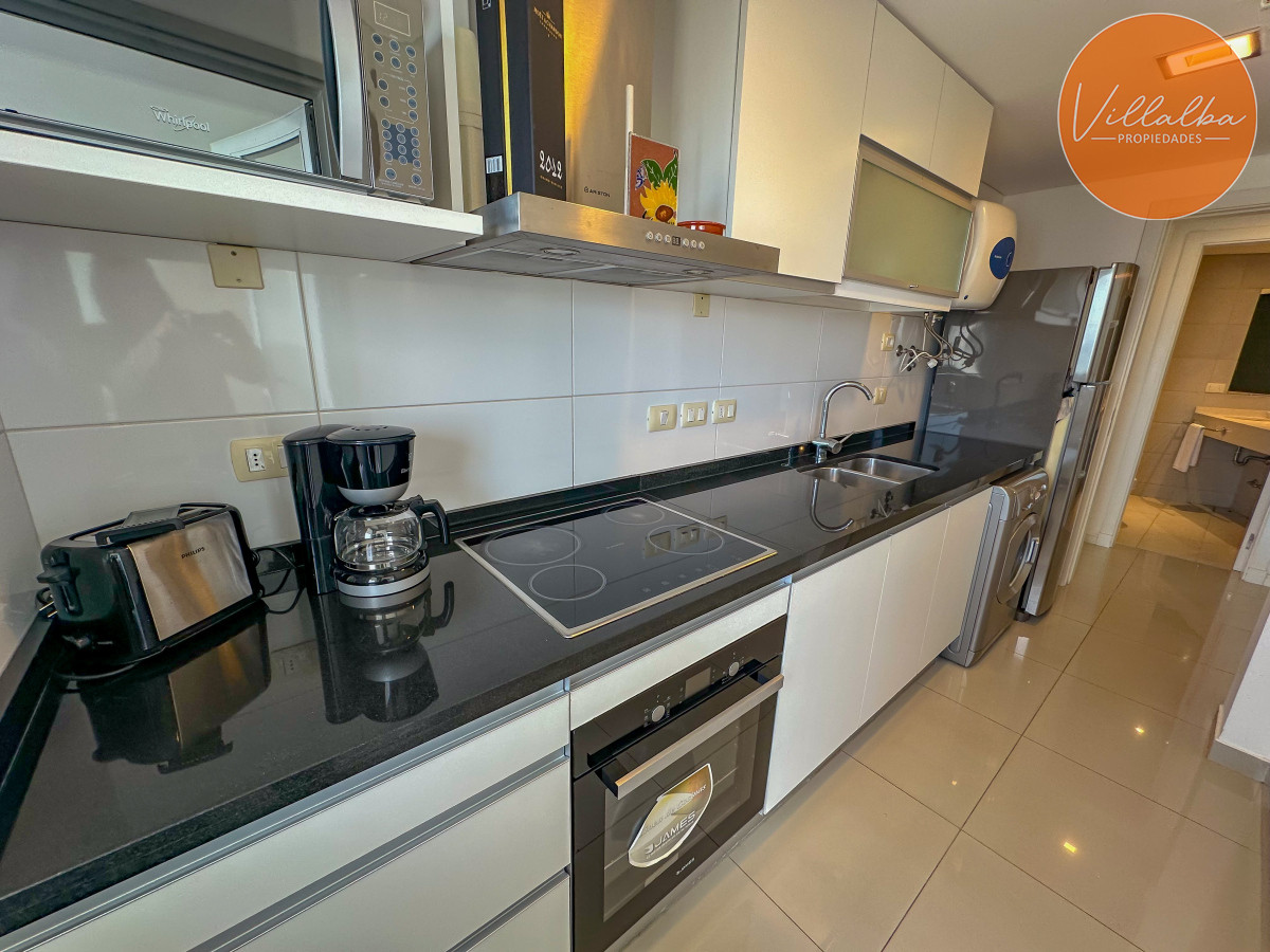 Apartamento ID.3693 - Hermoso piso alto en Wind Tower!