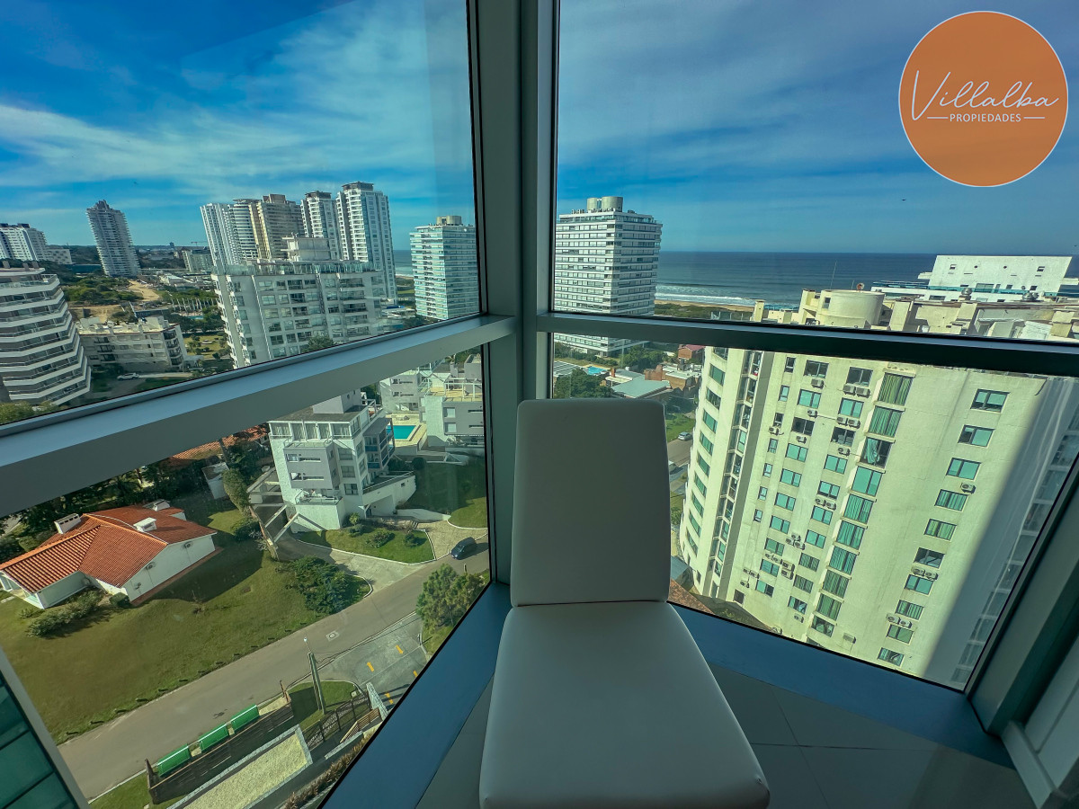 Apartamento ID.3693 - Hermoso piso alto en Wind Tower!