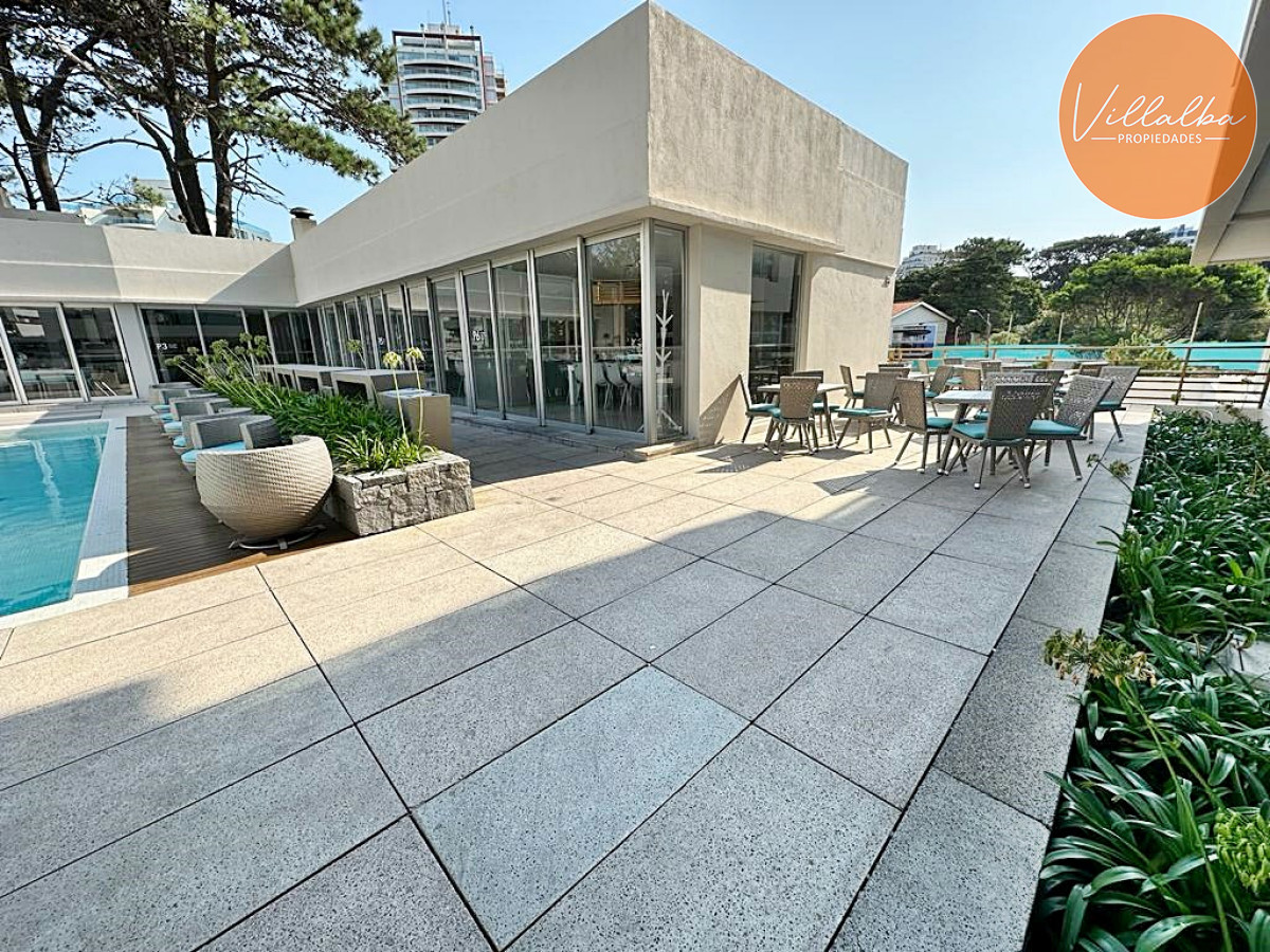 Apartamento ID.3693 - Hermoso piso alto en Wind Tower!