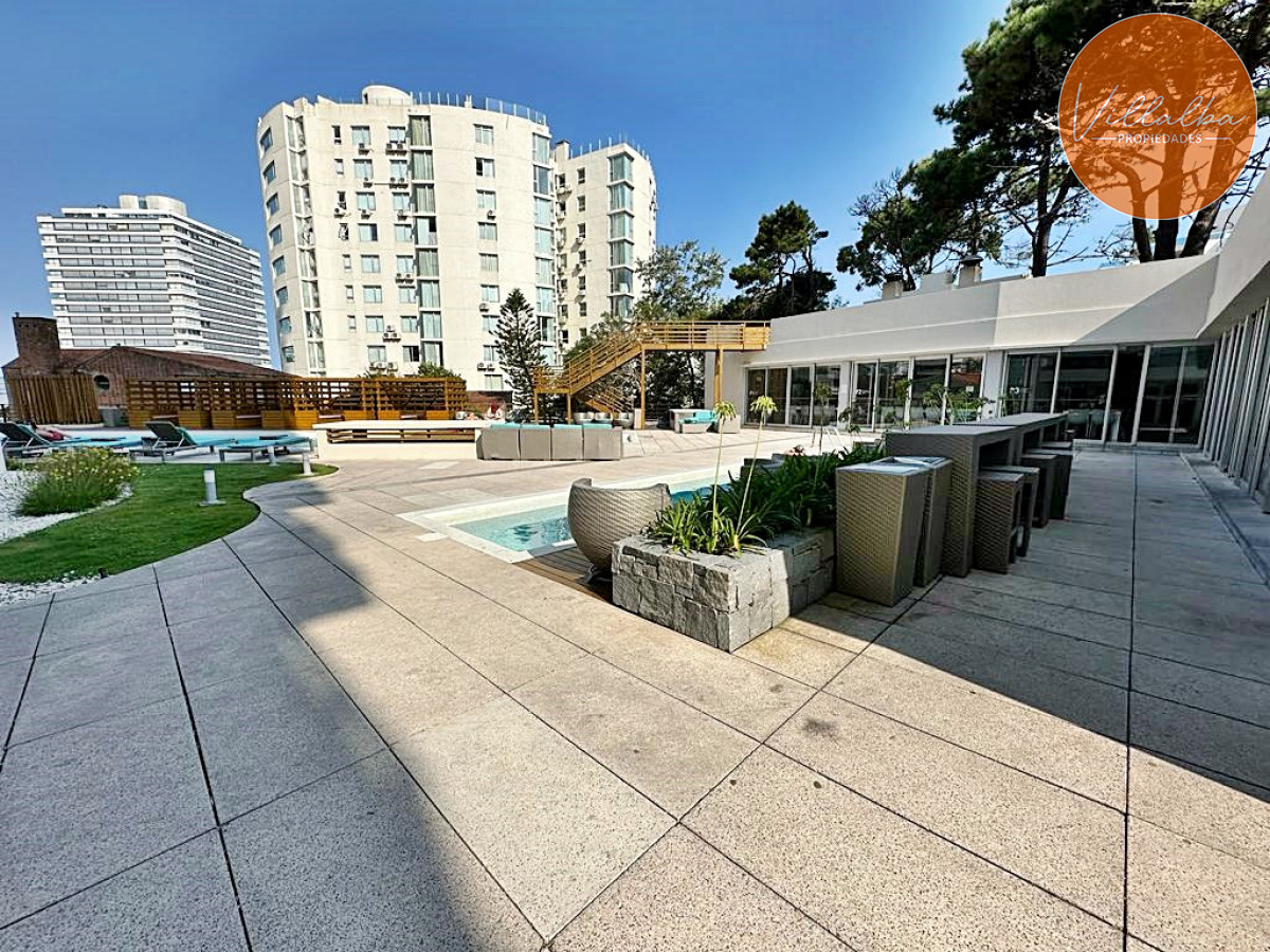 Apartamento ID.3693 - Hermoso piso alto en Wind Tower!
