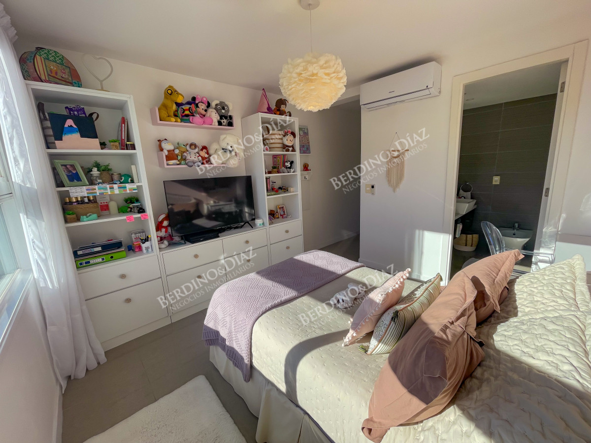 Apartamento ID.2925 -  One, Punta del Este! Exclusivo apartamento a pasos del mar.