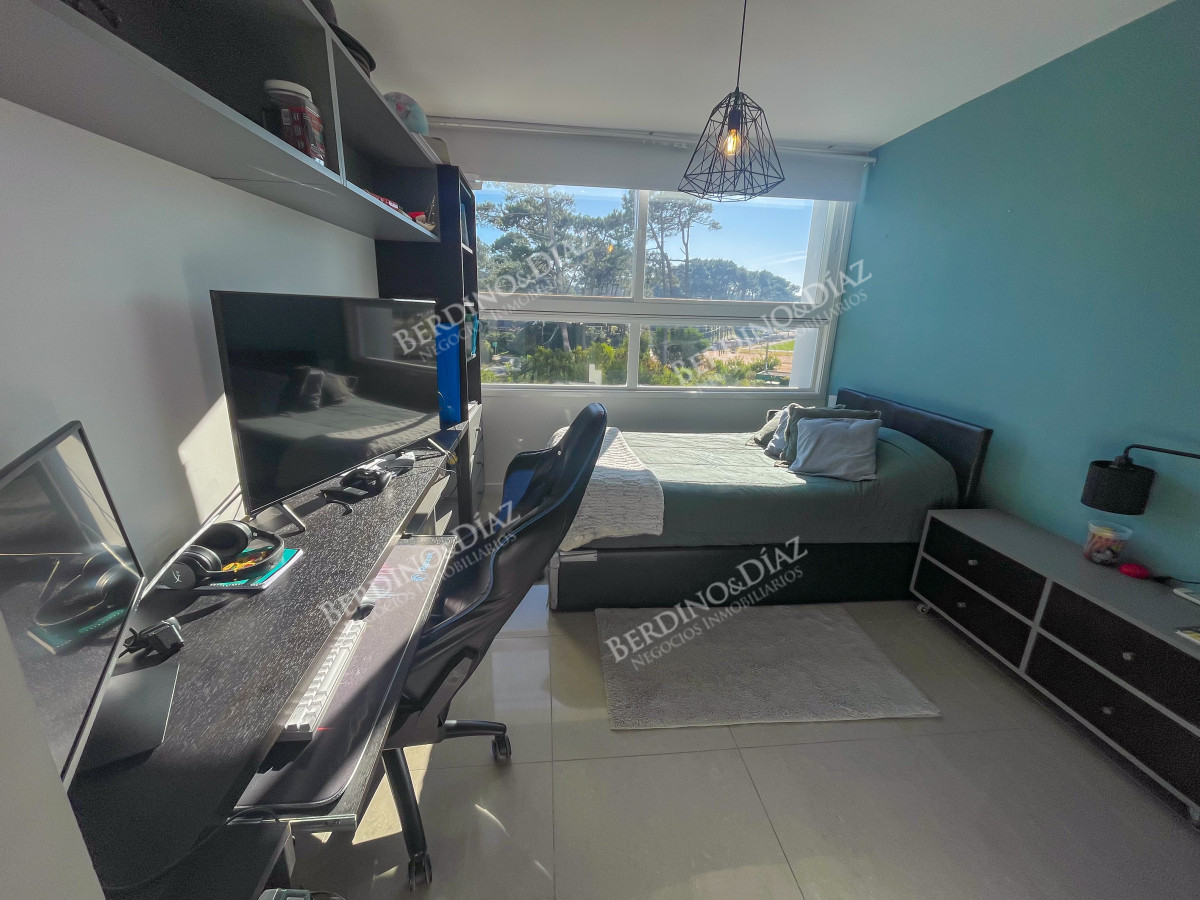 Apartamento ID.2925 -  One, Punta del Este! Exclusivo apartamento a pasos del mar.