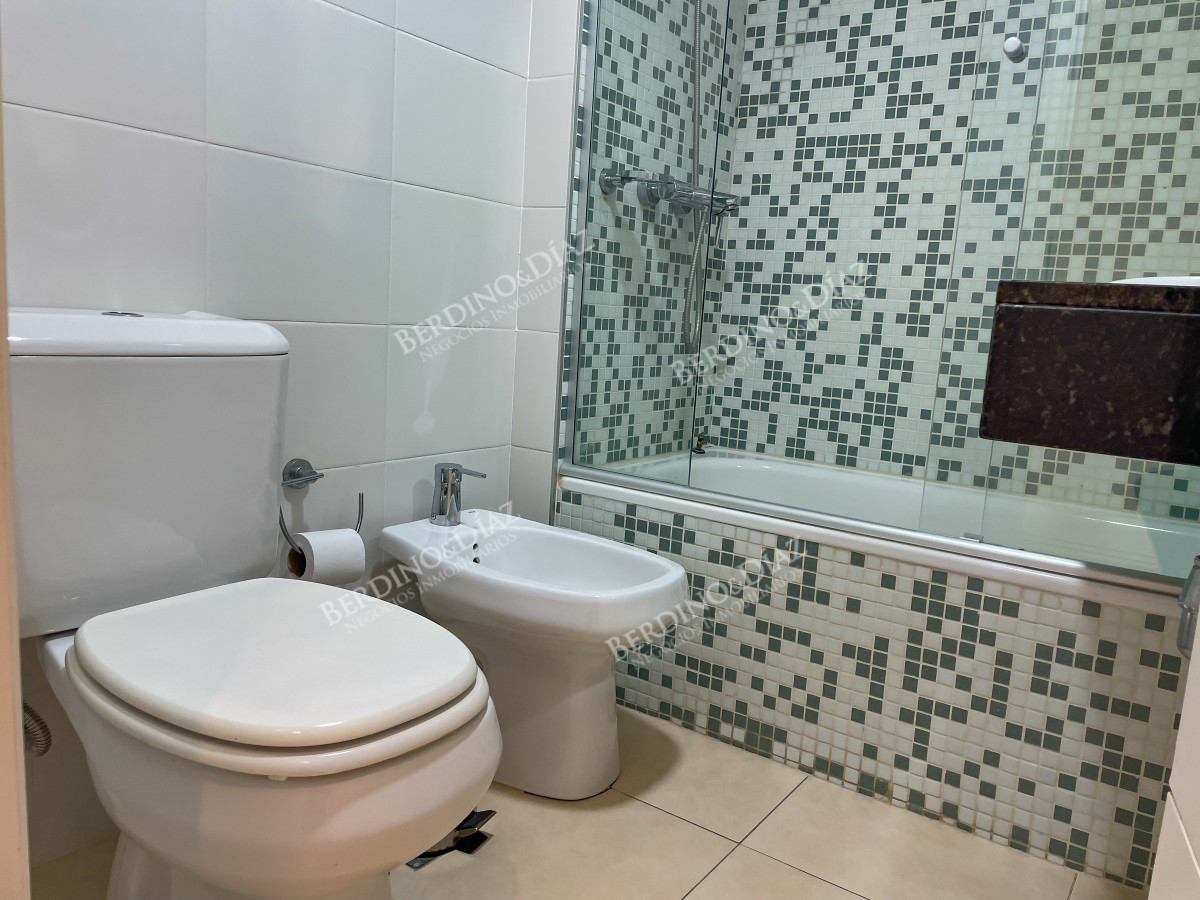 Apartamento ID.2806 - Departamento en zona mansa, 3 dormitorios U$S 269.000