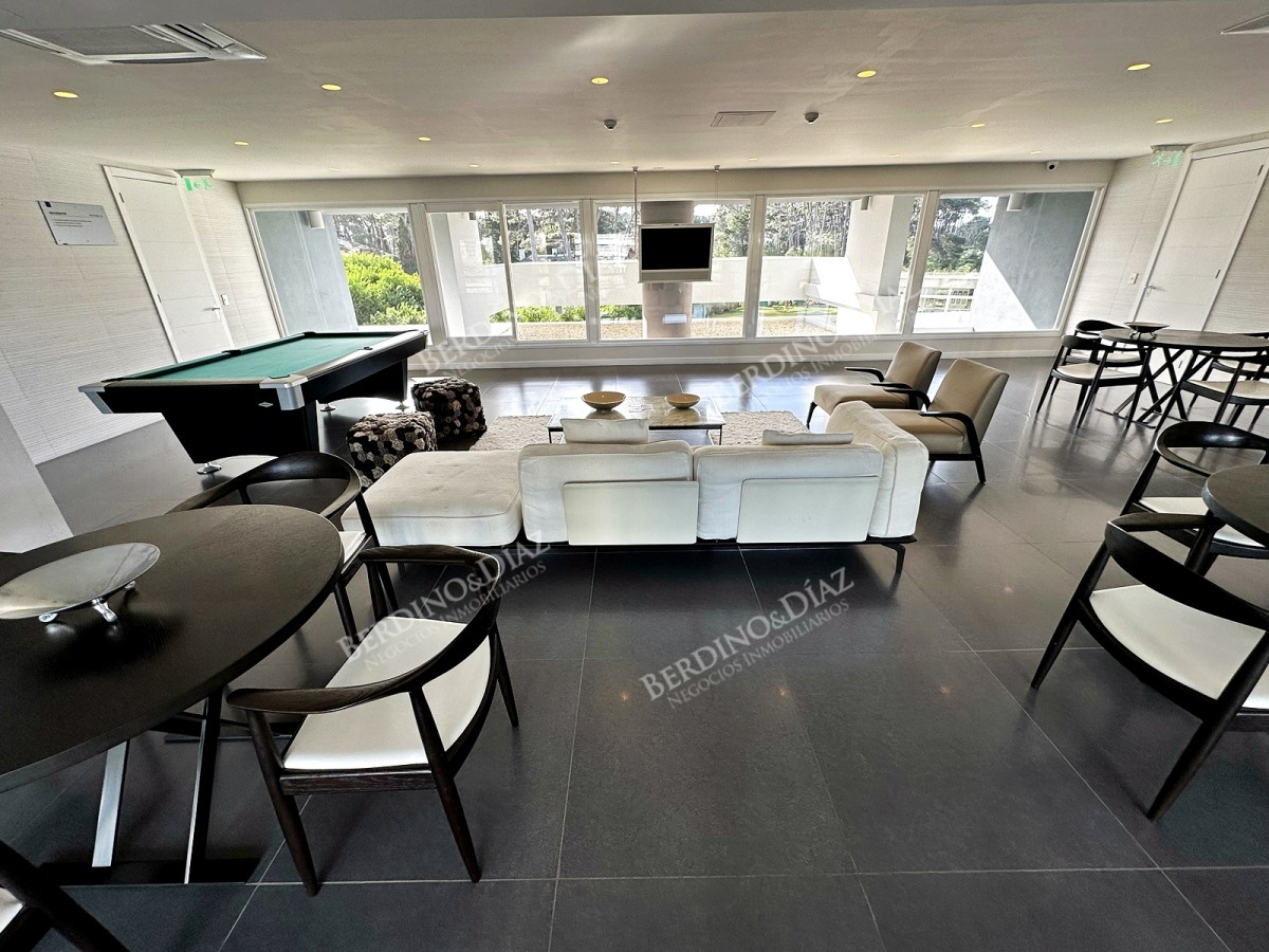 Apartamento ID.2925 -  One, Punta del Este! Exclusivo apartamento a pasos del mar.