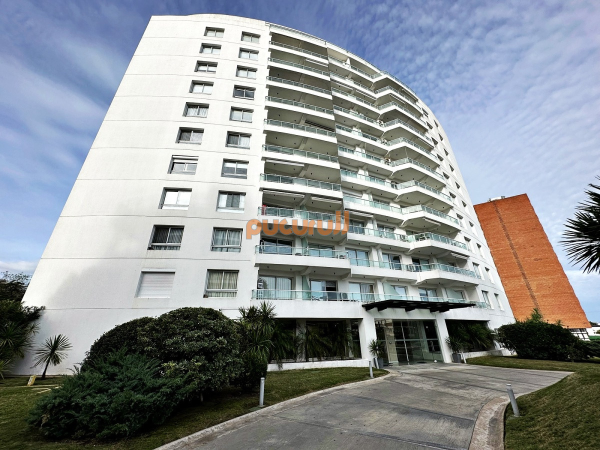 Apartamento ID.3005 - Exclusivo Penthouse con parrillero propio!!!