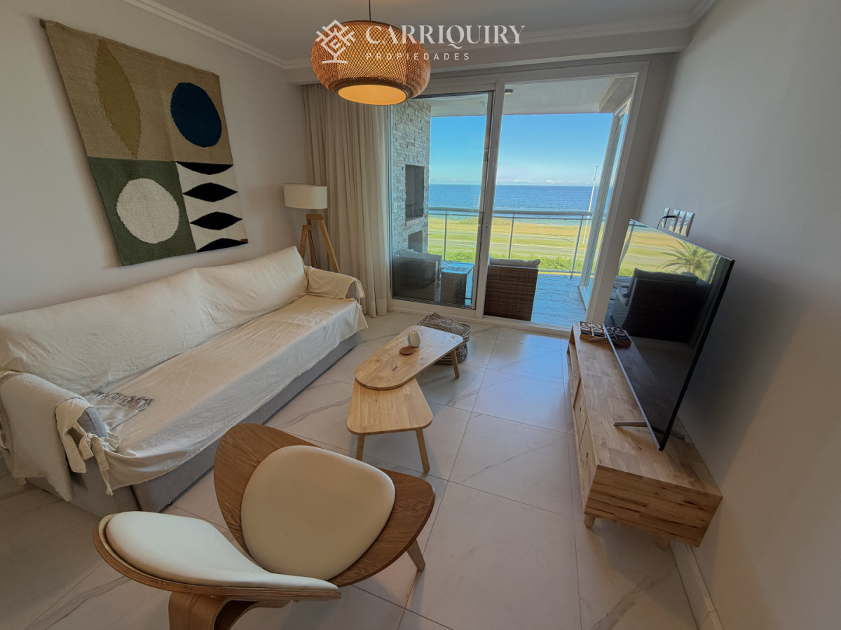 Apartamento ID.10039 - DEPARTAMENTO MODERNO FRENTE AL MAR U$S 380.000 