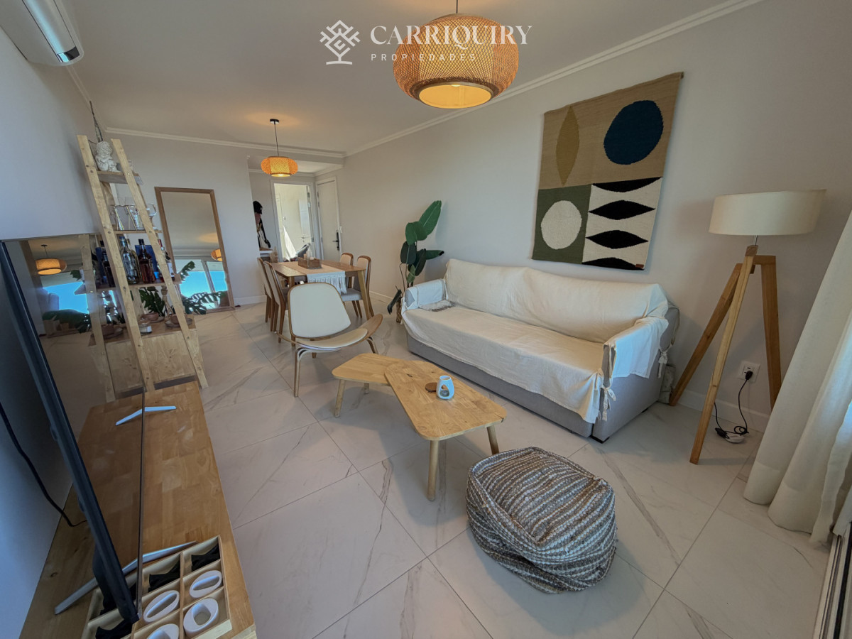 Apartamento ID.10039 - DEPARTAMENTO MODERNO FRENTE AL MAR U$S 380.000 