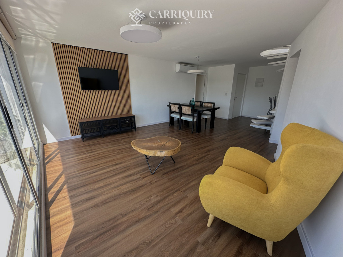 Apartamento ID.10030/APARTAMENTO-EN-ALQUILER-TEMPORARIO-1-DORMITORIO-Y-MEDIO-PLAYA-MANSA-FRENTE-AL-MAR-CRUCEROS-3-A-ESTRENAR - Pent House en primera linea de Playa Mansa