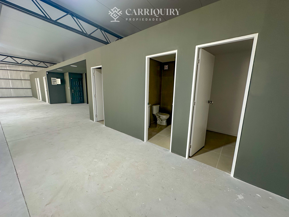 Local Comercial ID.8712/Locales-en-Alquiler--Carriquiry--Propiedades - A estrenar local en Av en Maldonado con 660 m2 de uso exclusivo