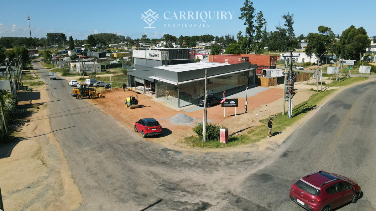 Local Comercial ID.8712/Locales-en-Alquiler--Carriquiry--Propiedades - A estrenar local en Av en Maldonado con 660 m2 de uso exclusivo