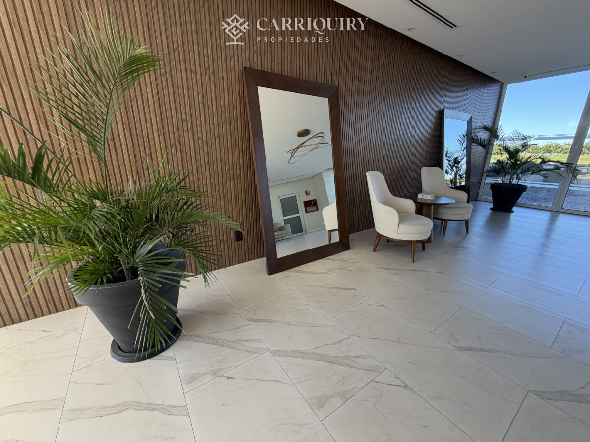 Apartamento ID.10039 - DEPARTAMENTO MODERNO FRENTE AL MAR U$S 380.000 