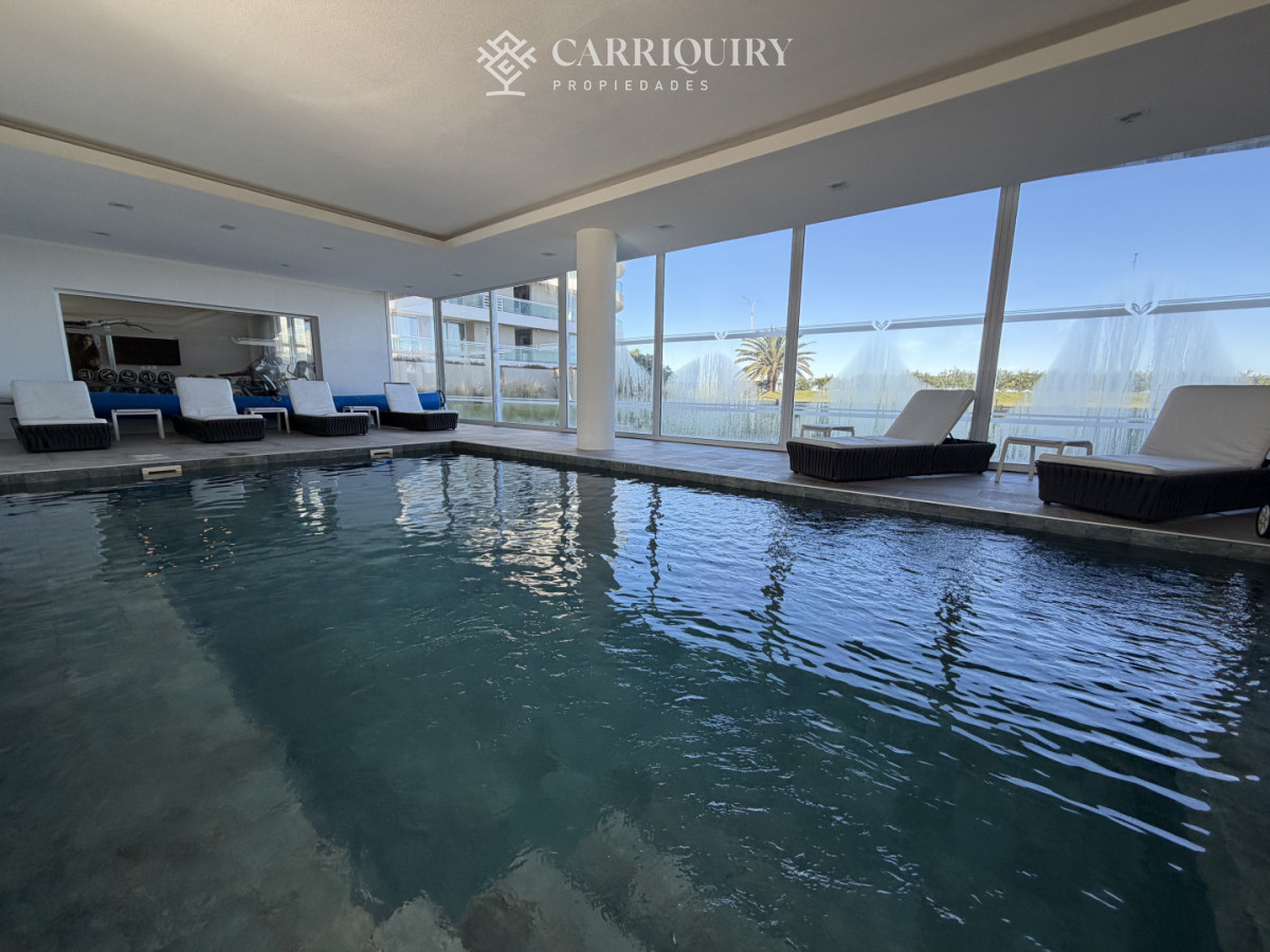 Apartamento ID.10039 - DEPARTAMENTO MODERNO FRENTE AL MAR U$S 380.000 