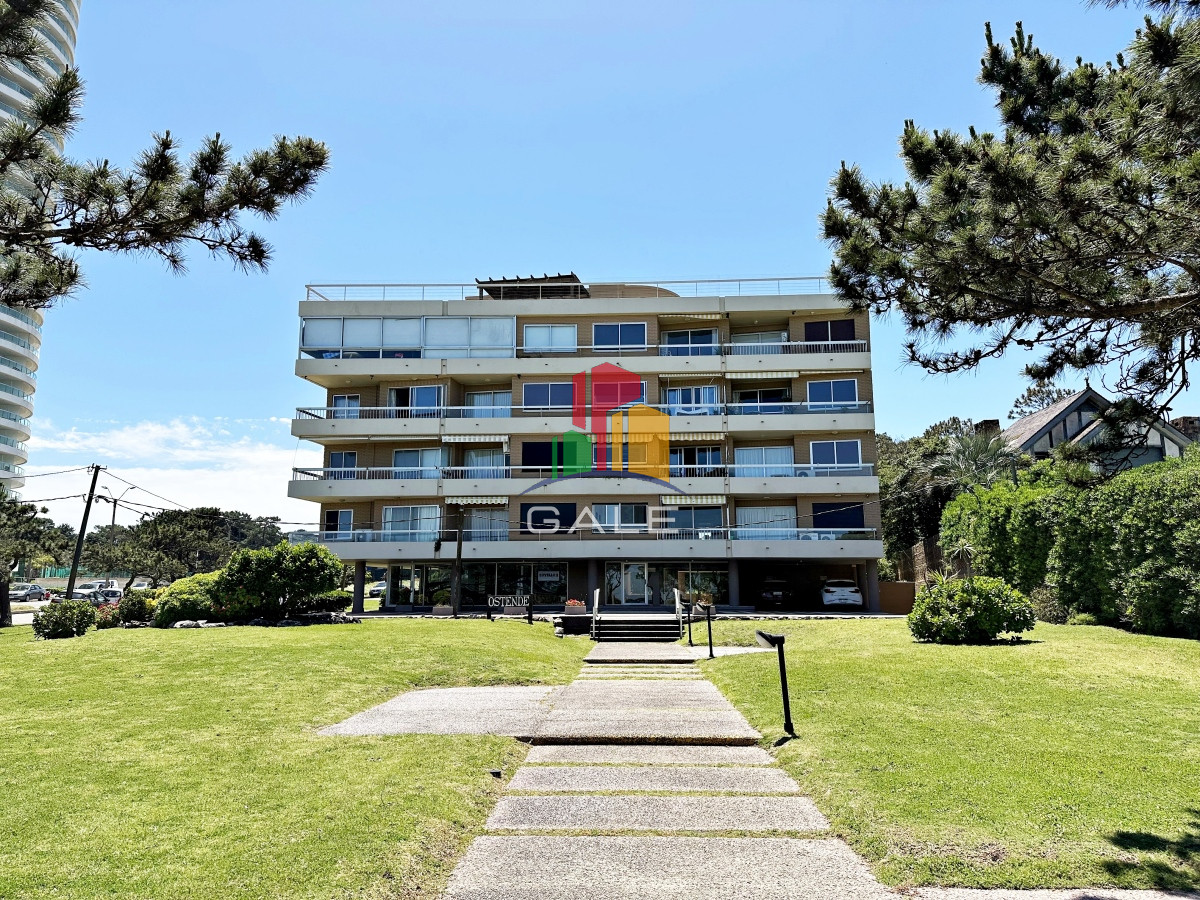 Apartamento ID.1795 - NUEVO INGRESO! Mansa frente al mar con inmejorables vistas