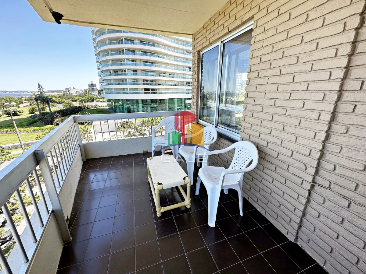 Apartamento ID.1795 - NUEVO INGRESO! Mansa frente al mar con inmejorables vistas