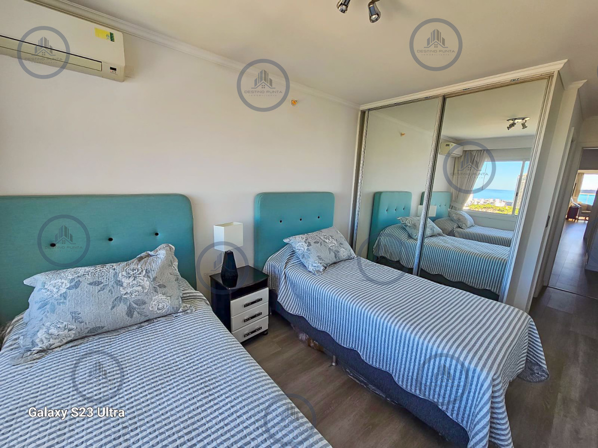 Apartamento ID.2039 - Apartamento de 2 Dormitorios, Vista al Mar y Parrillero en Playa Mansa