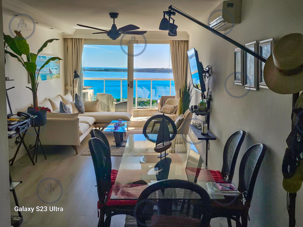Apartamento ID.2039 - Apartamento de 2 Dormitorios, Vista al Mar y Parrillero en Playa Mansa