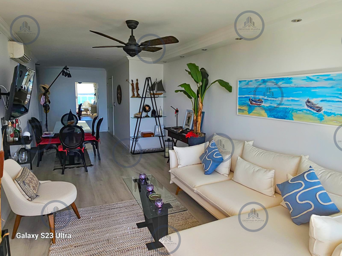 Apartamento ID.2039 - Apartamento de 2 Dormitorios, Vista al Mar y Parrillero en Playa Mansa