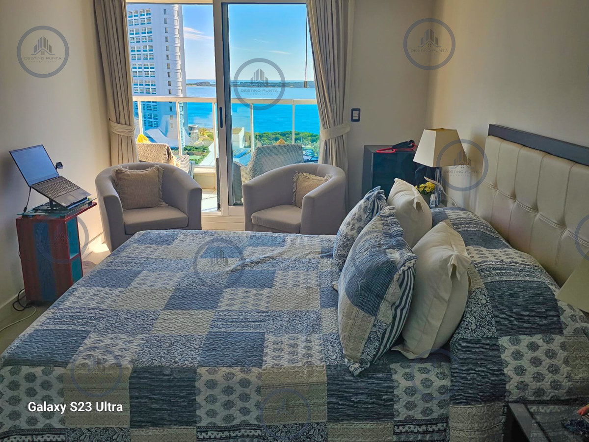 Apartamento ID.2039 - Apartamento de 2 Dormitorios, Vista al Mar y Parrillero en Playa Mansa