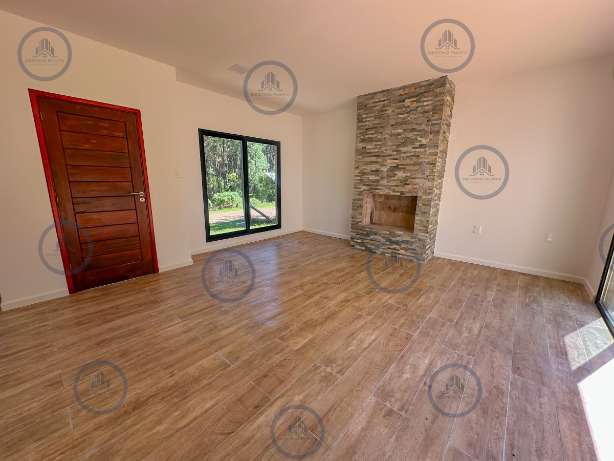 Casas a estrenar de 3 Dormitorios en Laguna del Sauce. Punta del Este — fotografía 3