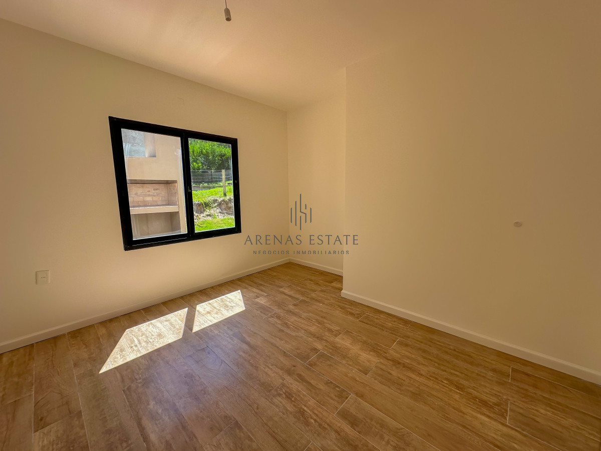 Casa ID.3822 - Casas a estrenar en Laguna del Sauce. Punta del Este