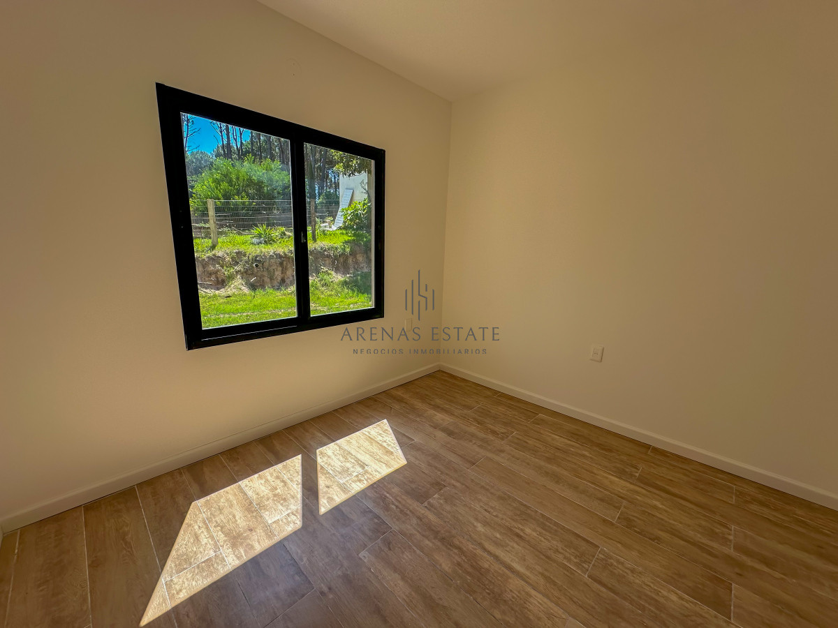 Casa ID.3822 - Casas a estrenar en Laguna del Sauce. Punta del Este