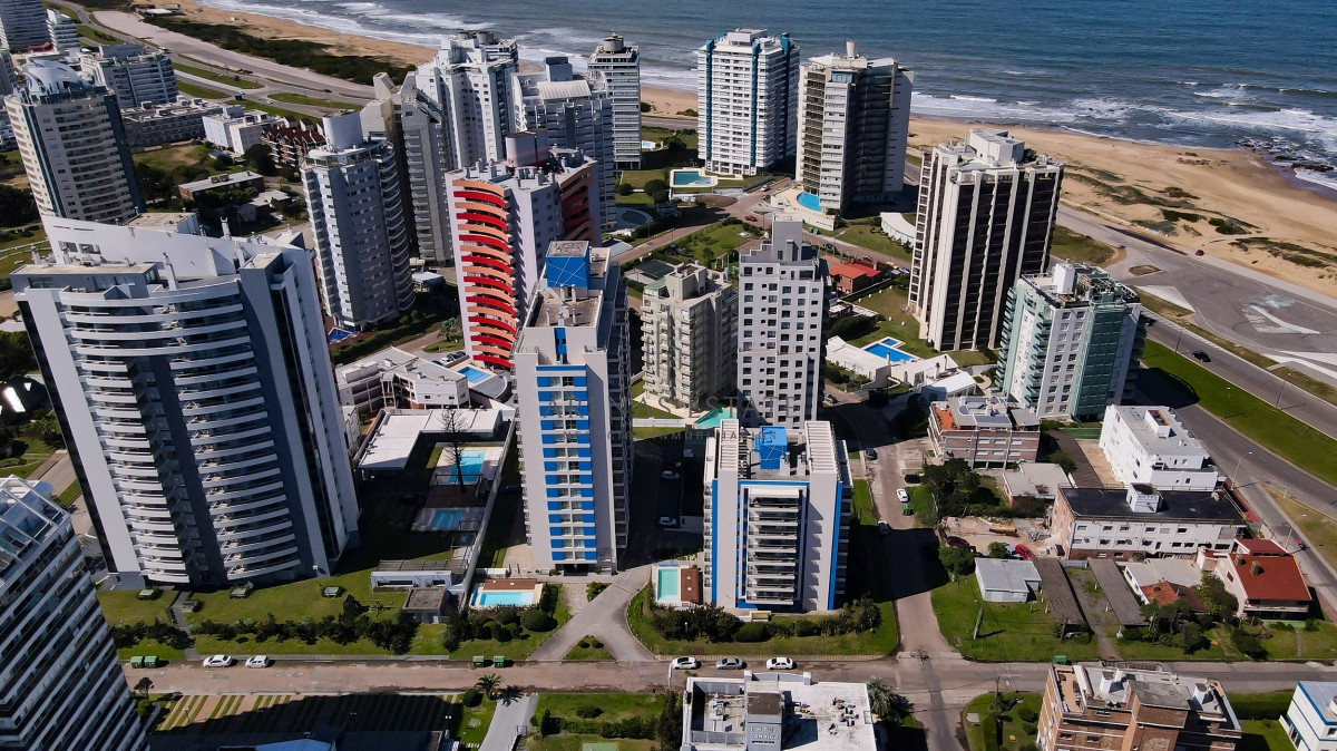 Apartamento ID.4582 - Exclusivo departamento en Arenas del Mar con vista al Mar.