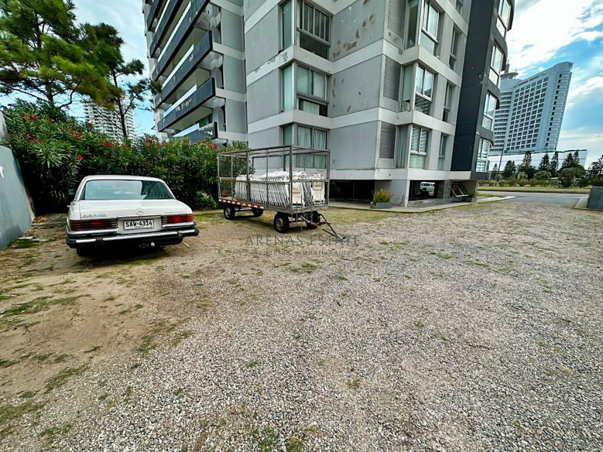 Apartamento ID.3031 - Departamento en zona mansa, 3 dormitorios U$S 269.000