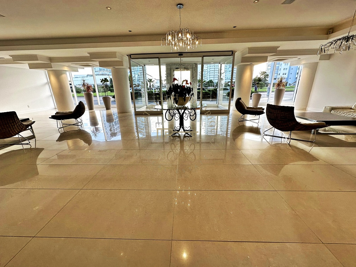 Apartamento ID.2885 - Punta del Este, a pasos de Mar próximo Hotel Conrad