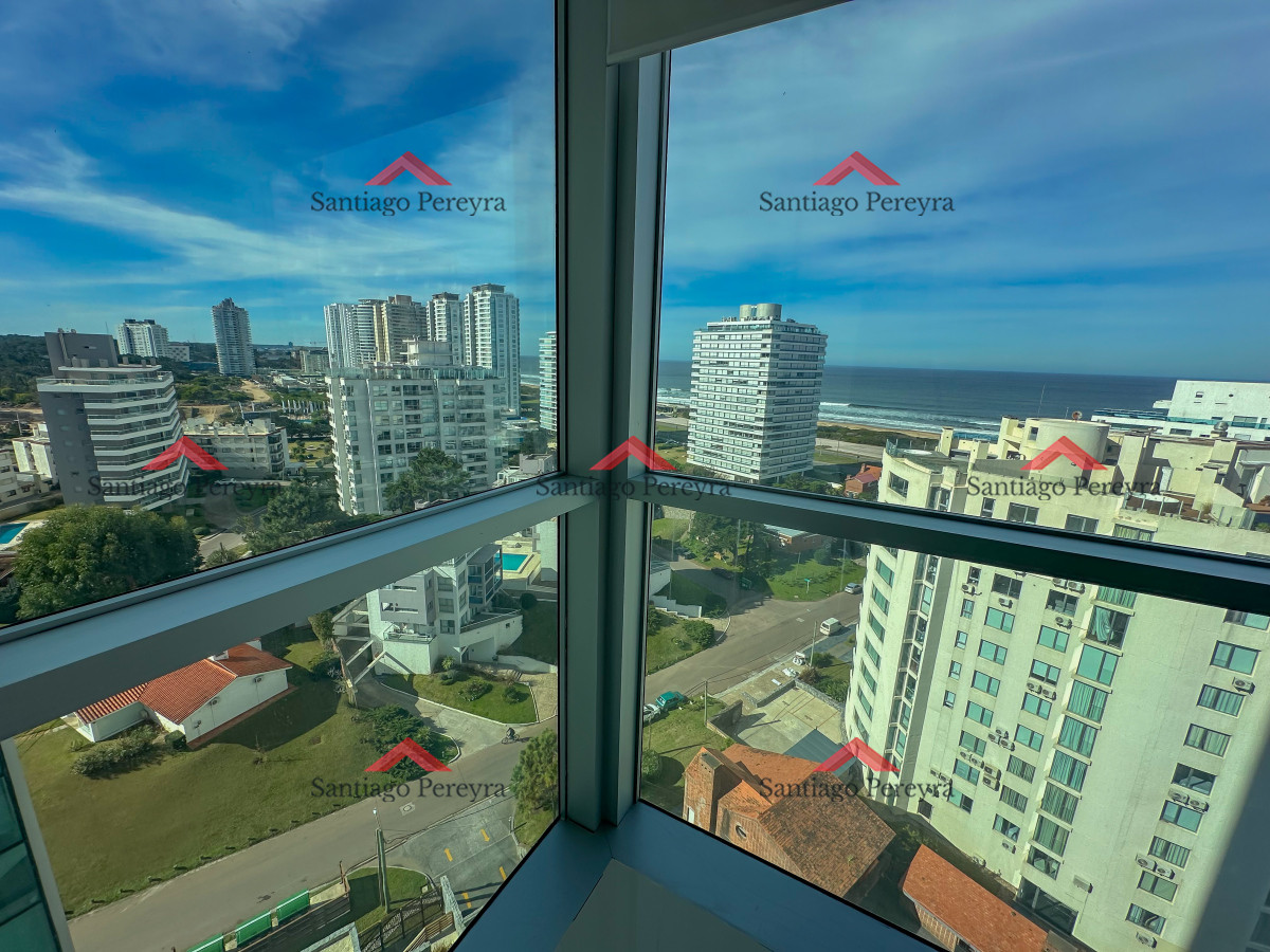 Apartamento ID.16580 - Hermoso piso alto en Wind Tower!
