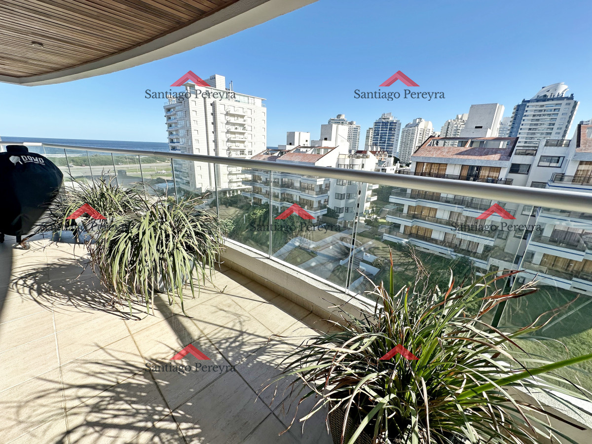 Apartamento ID.16427 - Departamento en excelente estado con vistas al mar