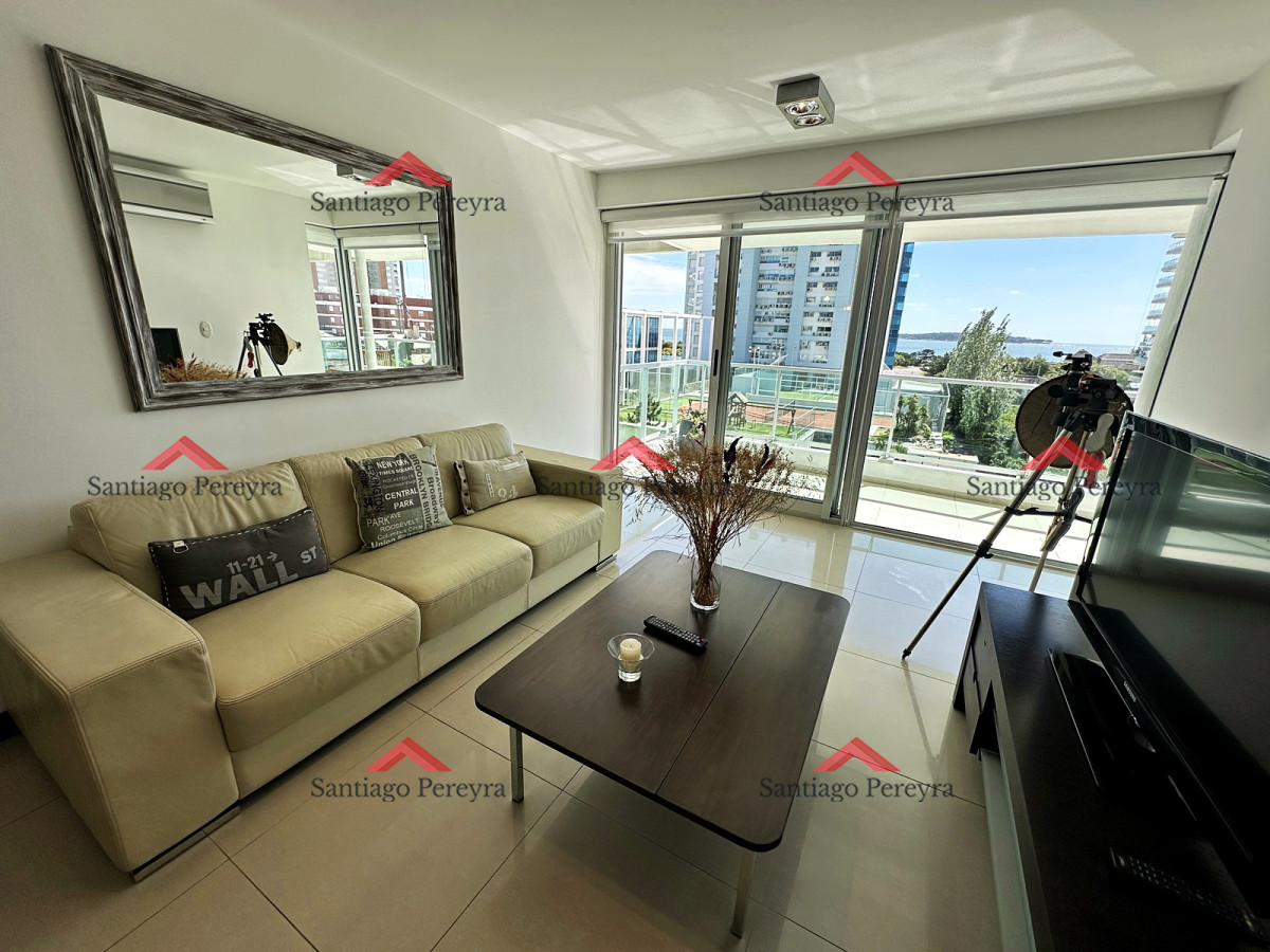 Apartamento ID.16858 - Gala Tower. Pda 4, exclusivo departamento a solo pasos del Mar en Playa Mansa.