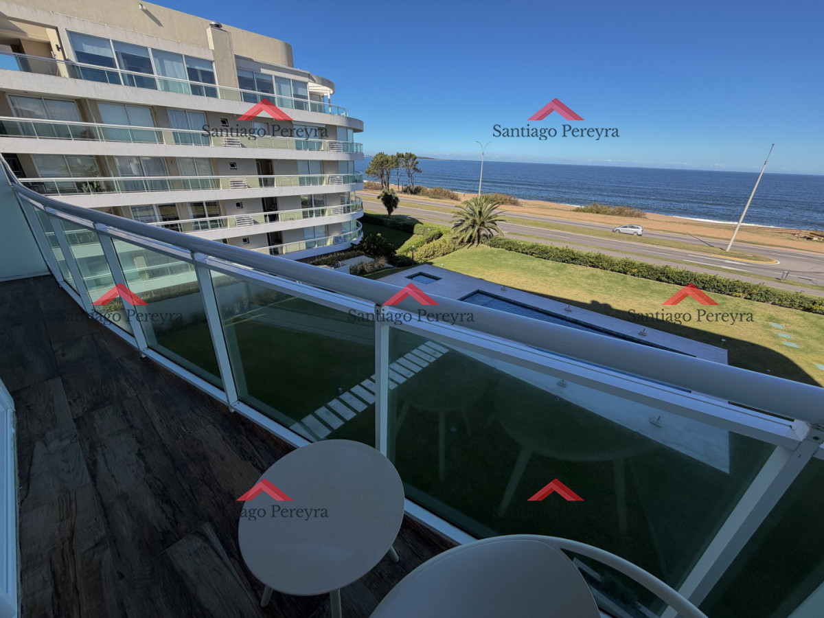 Apartamento ID.17161 - DEPARTAMENTO MODERNO FRENTE AL MAR - CRUCEROS III