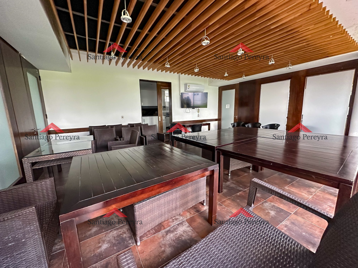 Apartamento ID.16858 - Gala Tower. Pda 4, exclusivo departamento a solo pasos del Mar en Playa Mansa.