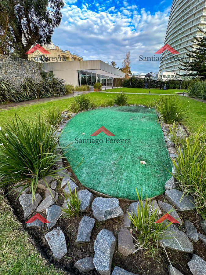 Apartamento ID.16858 - Gala Tower. Pda 4, exclusivo departamento a solo pasos del Mar en Playa Mansa.