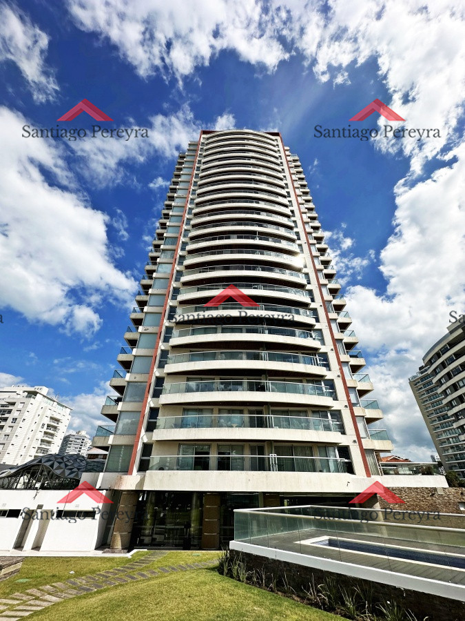 Apartamento ID.16427 - Departamento en excelente estado con vistas al mar