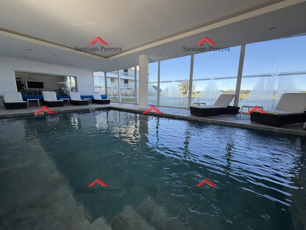 Apartamento ID.17161 - DEPARTAMENTO MODERNO FRENTE AL MAR - CRUCEROS III