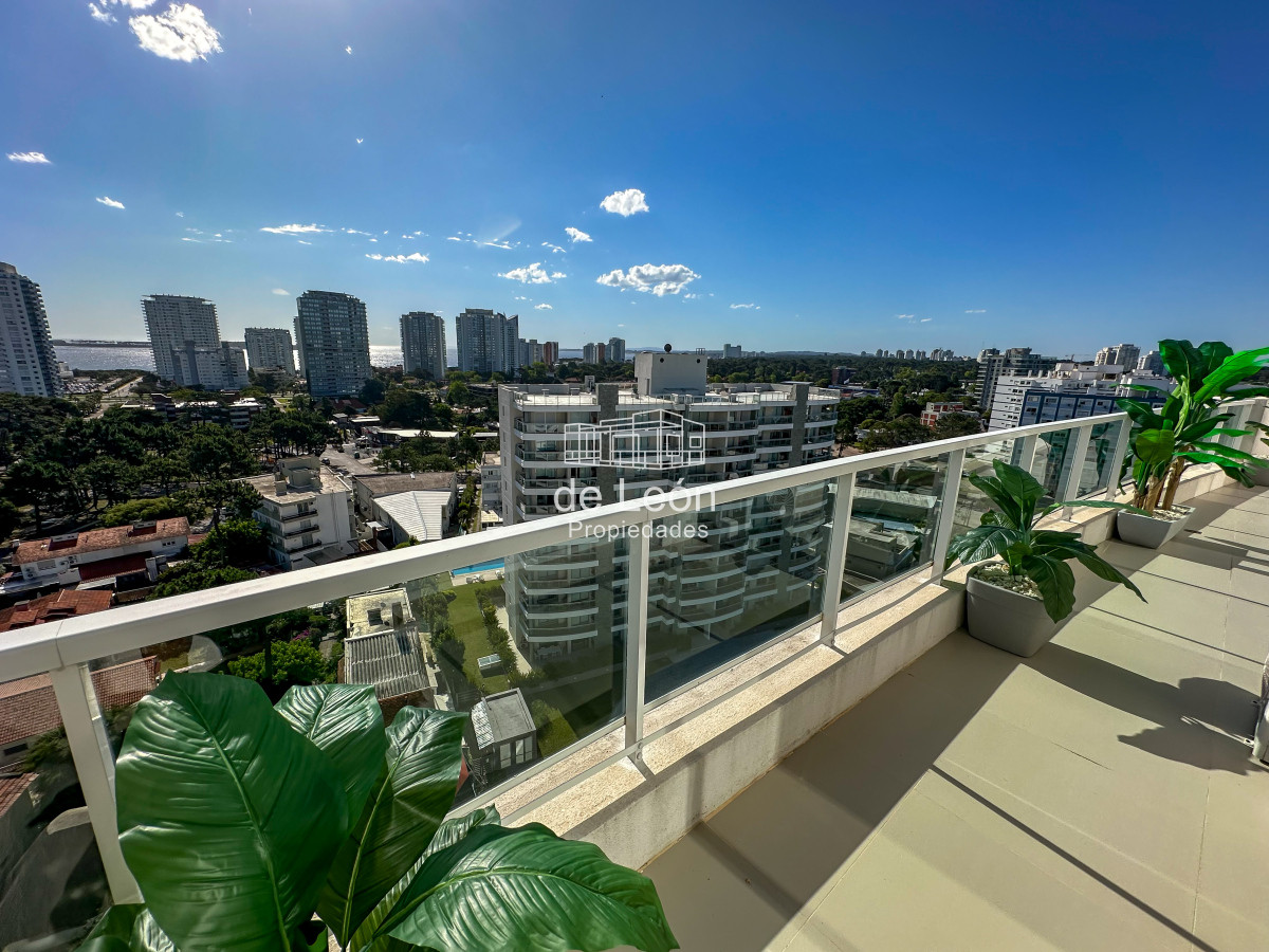 Apartamento ID.15242 - Exclusivo Penthouse con parrillero propio!!!
