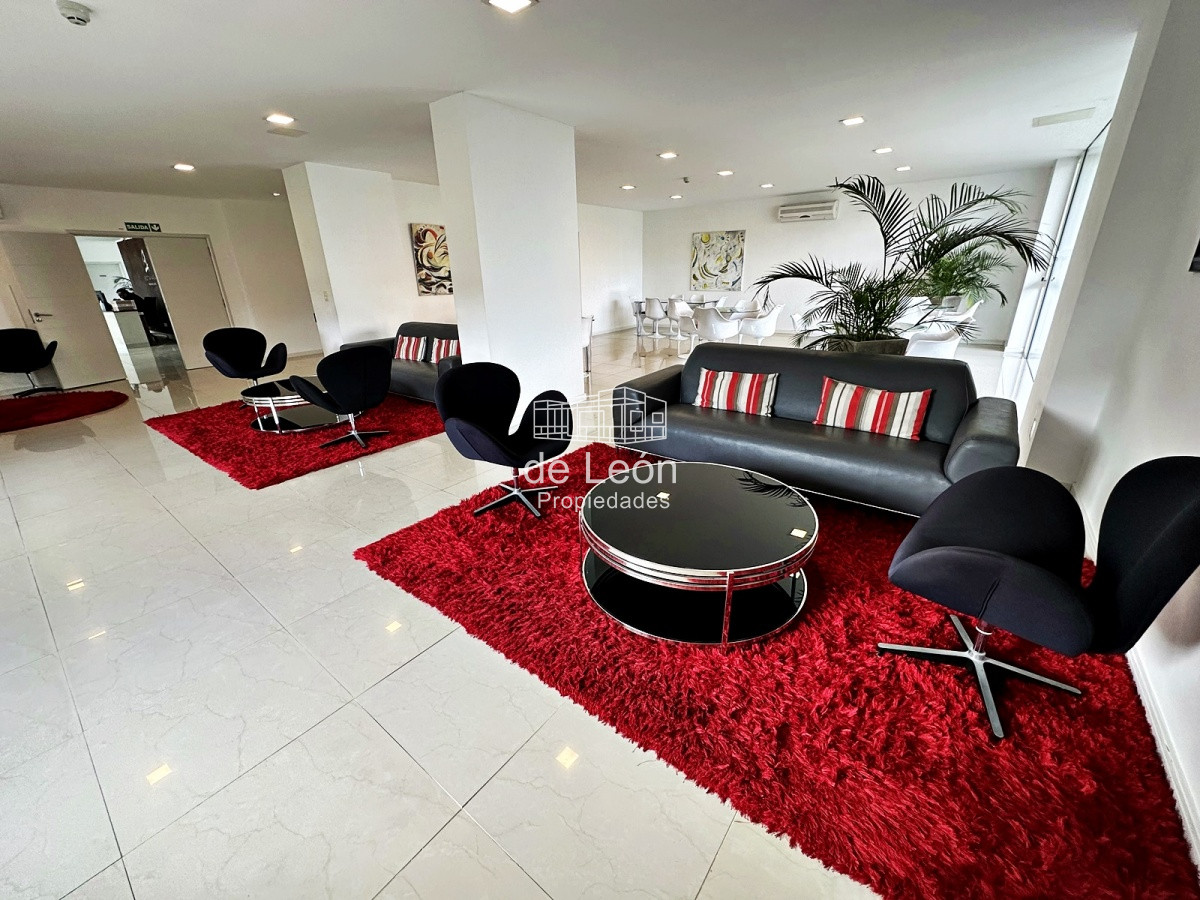 Apartamento ID.15242 - Exclusivo Penthouse con parrillero propio!!!