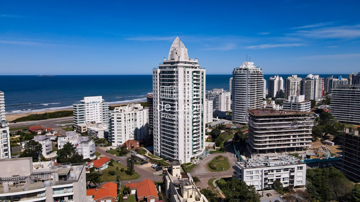 Apartamento ID.15243 - Wind Tower. Apartamento a pasos de Playa Brava