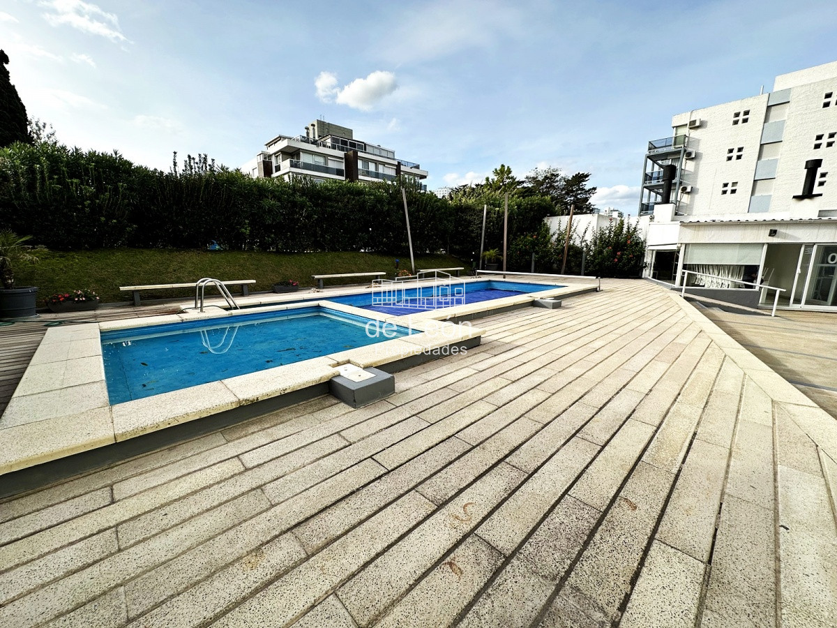 Apartamento ID.15242 - Exclusivo Penthouse con parrillero propio!!!