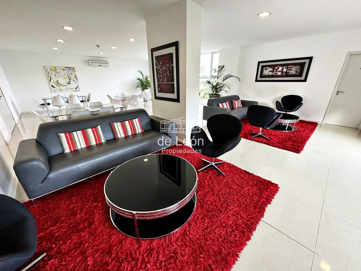 Apartamento ID.15242 - Exclusivo Penthouse con parrillero propio!!!