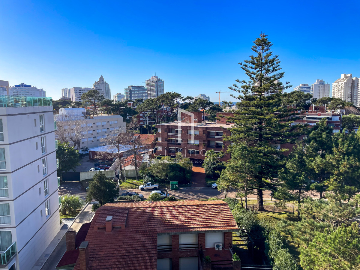 Apartamento ID.1323 - Departamento en zona mansa, 3 dormitorios U$S 269.000