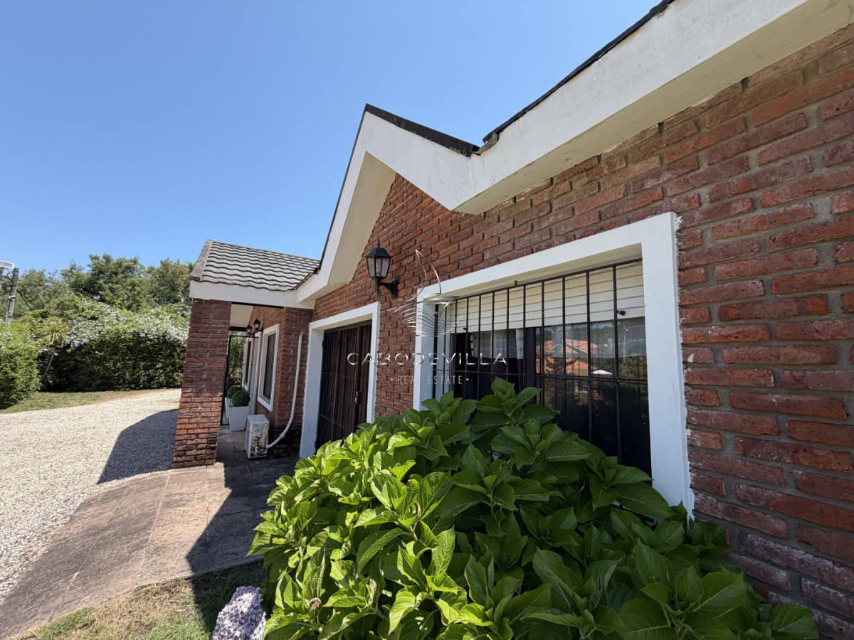 Casa ID.1179 -  Casa en venta en barrio Residencial de Punta del Este a pasos de todo!