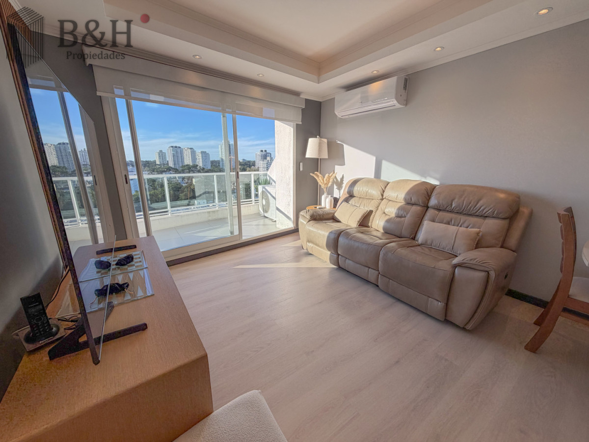Apartamento ID.7685 - Exclusivo Penthouse con parrillero propio!!!