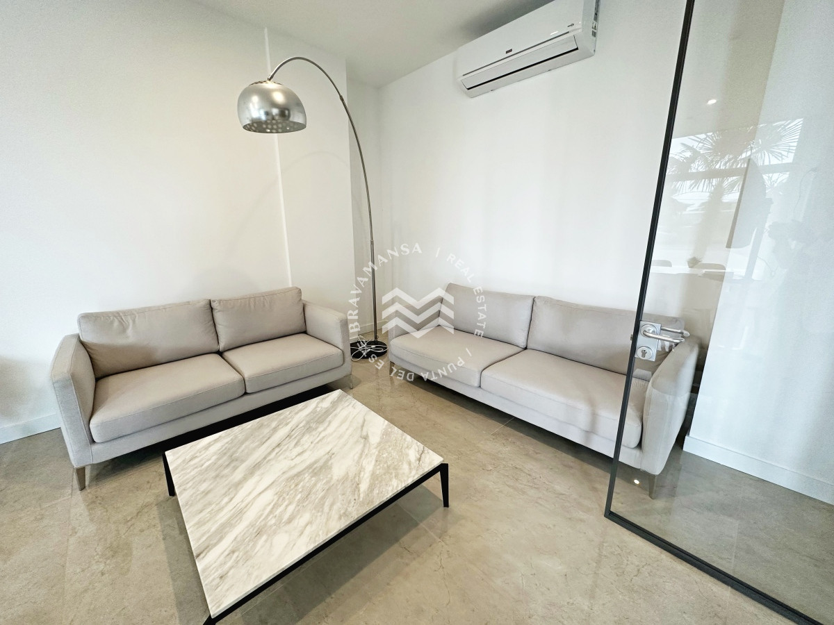 Apartamento ID.981 - Monoambiente en alquiler en View Punta del Este
