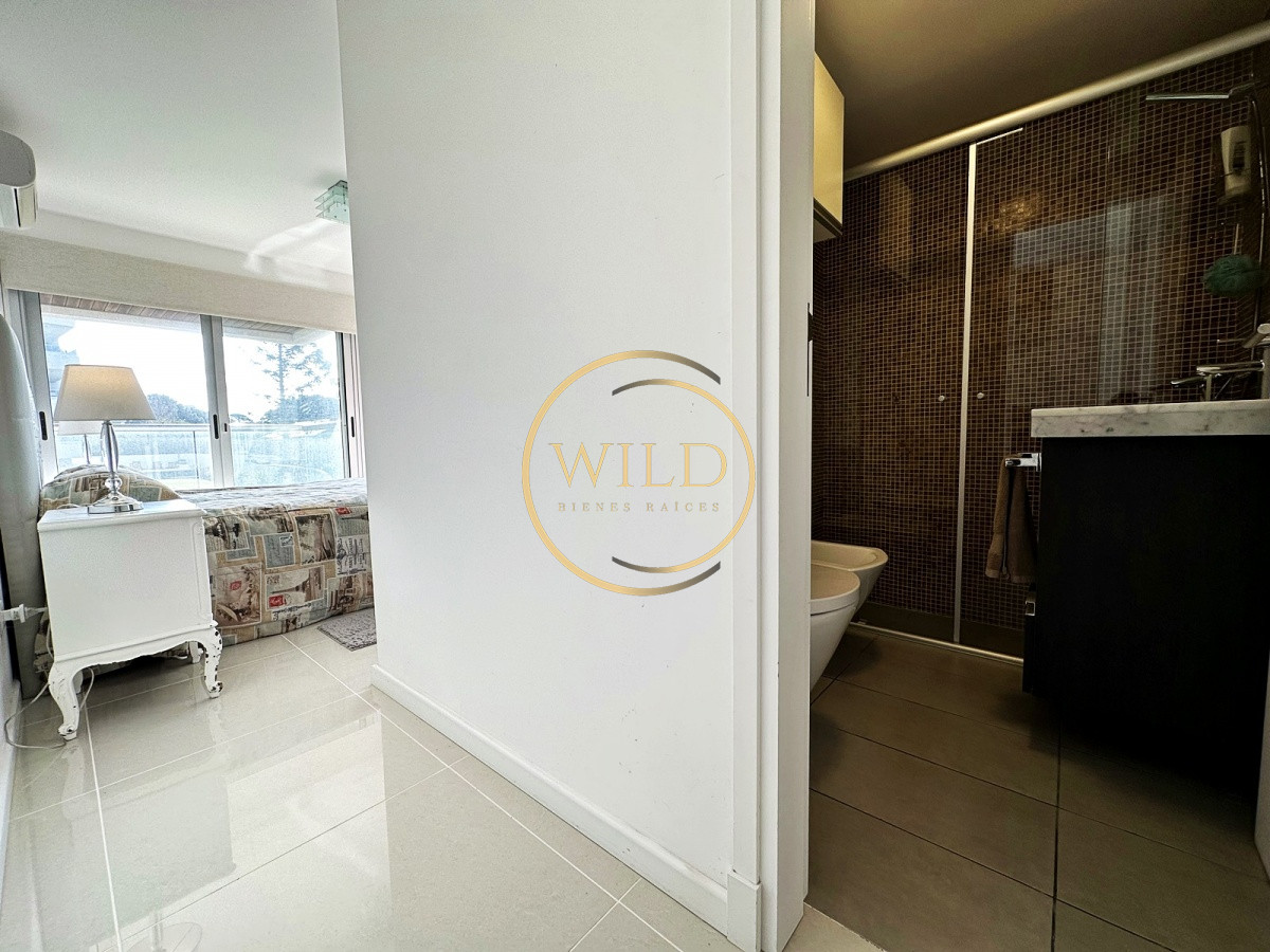 Apartamento ID.2330 - Icon Brava en oportunidad! Punta del Este a pasos del Mar