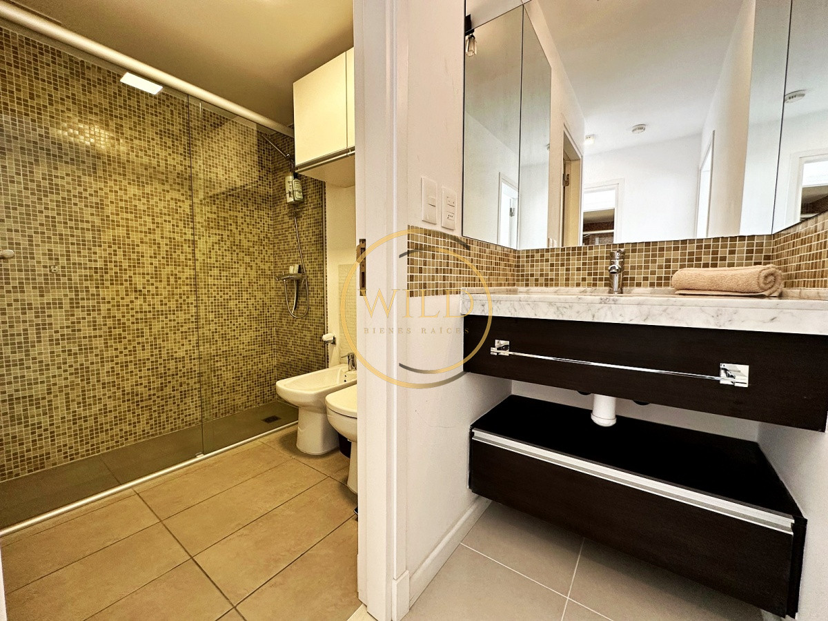 Apartamento ID.2330 - Icon Brava en oportunidad! Punta del Este a pasos del Mar